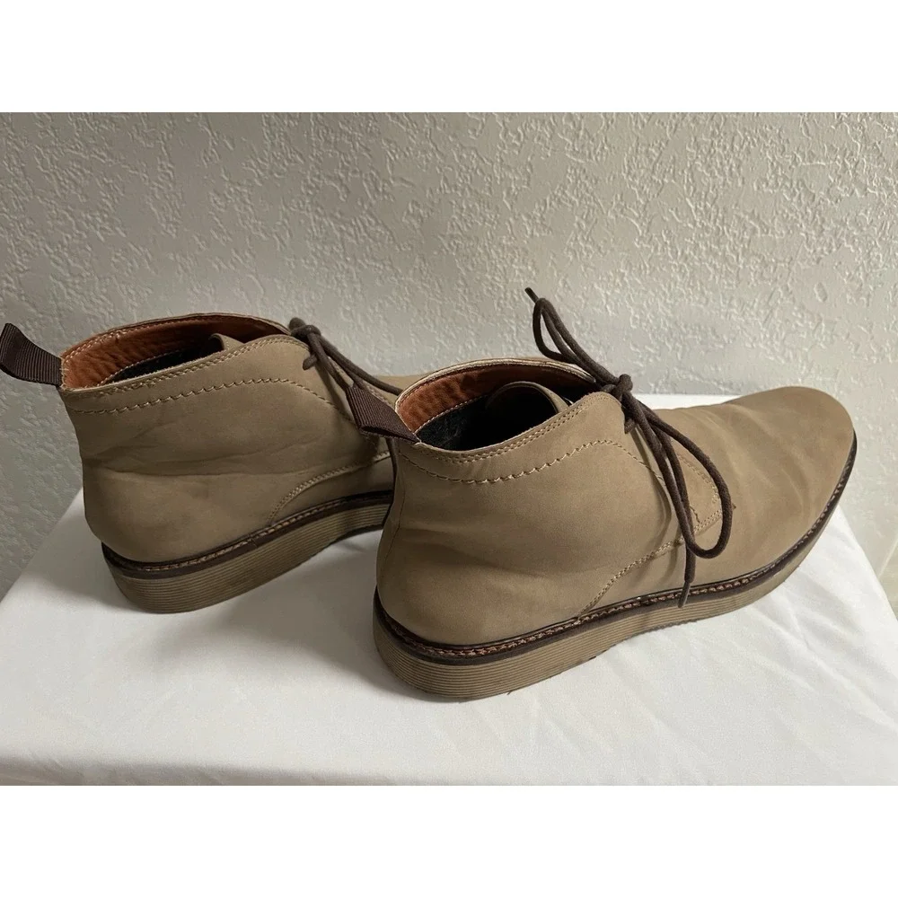 Madden Chukka Dress‎ Boots Men, Size 10.5 Light Tan Suede Lace-Up Ankle Boots